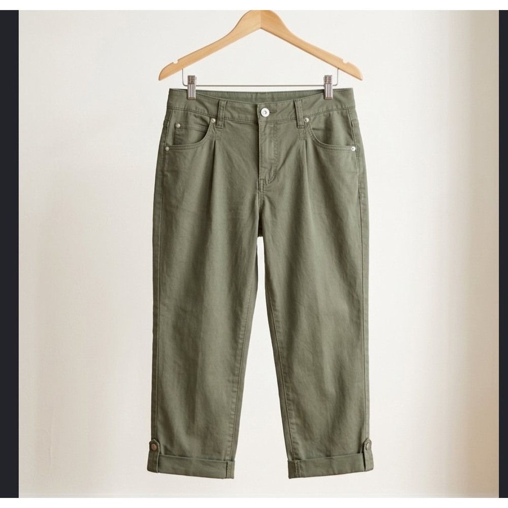 Bandolino Mandie Olive Green Cropped Pants Womens Size 10 Straight Leg Cuffed
